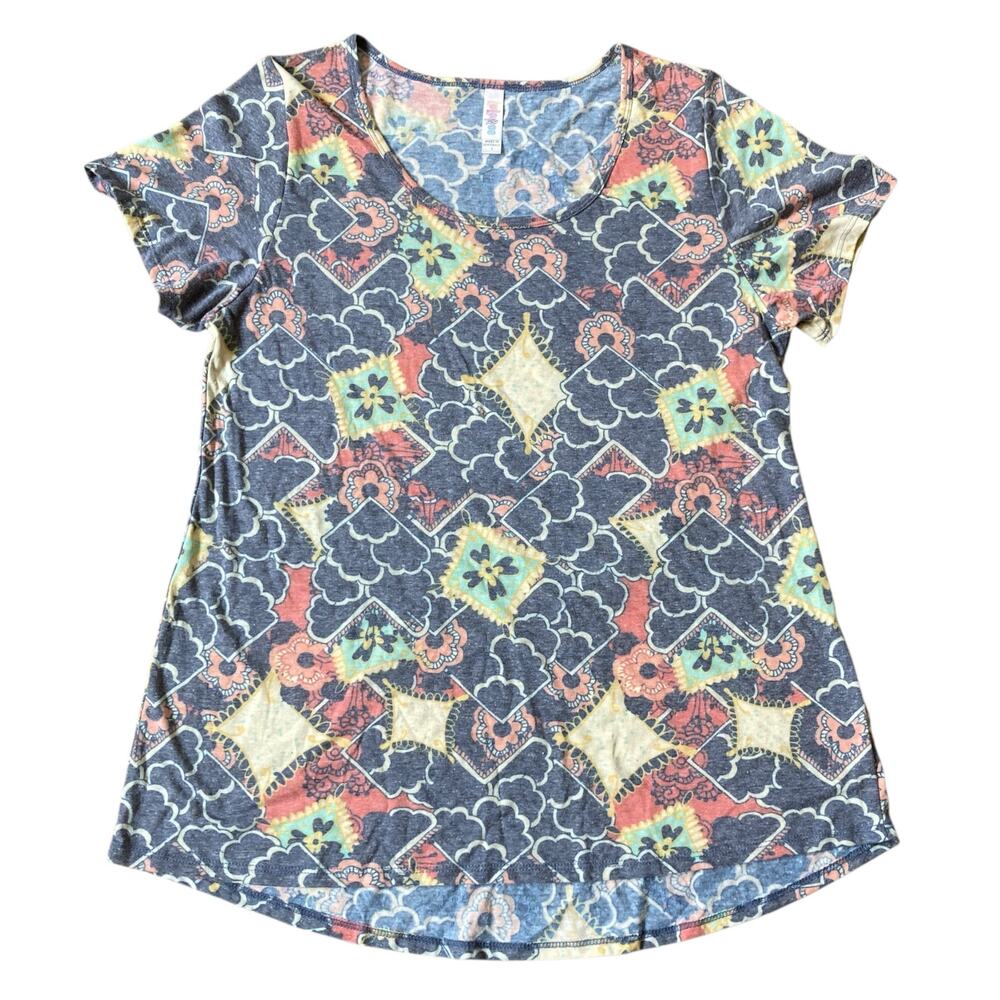 LuLaRoe Classic T L large casual top feminine multicolor soft